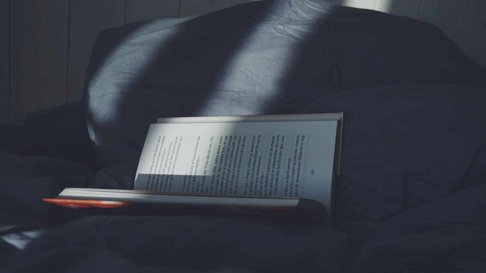 Blaskan theme homepage showing a clean blog layout with serif headings and a readable content column